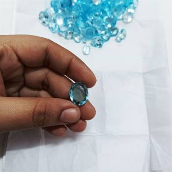 Natural Blue Topaz at Wholesale Rate Fine Quality 7.25 Ratti 6.89 Carat  Oval Shape Loose Gemstone 1 Pcs 4
