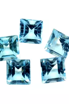 Natural Blue Topaz at Wholesale Rate Fine Quality 5.25 Ratti 4.77 Carat Princess Shape Loose Gemstone 1 Pcs
