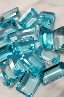Natural Blue Topaz at Wholesale Rate Fine Quality 8.25 Ratti 7.5 Carat Rectangle Shape Loose Gemstone 1 Pcs