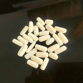 Natural White Coral at Wholesale Rate 2.25 Ratti 2.04 Carat Capsule Shape मूंगा Loose Gemstone for Jewelry Making 1 Pcs 3