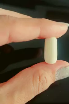 Natural White Coral at Wholesale Rate 7.25 Ratti 6.89 Carat Capsule Shape मूंगा Loose Gemstone for Jewelry Making 1 Pcs