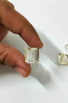 Natural Citrine at Wholesale Rate Fine Quality 6.25 Ratti 5.68 Carat Square Shape Sunela Loose Gemstone 1 Pcs