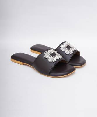 Black Brooch Flats 2