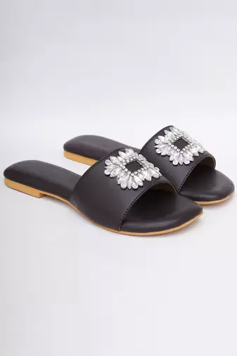 Black Brooch Flats