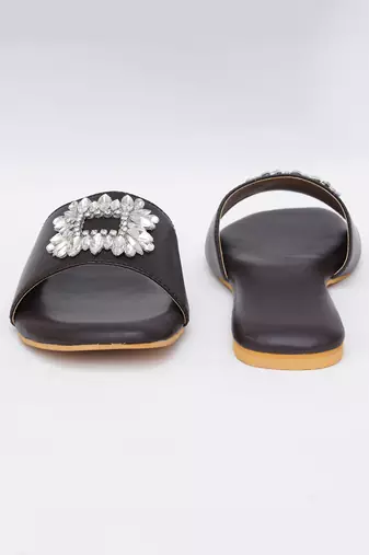 Black Brooch Flats