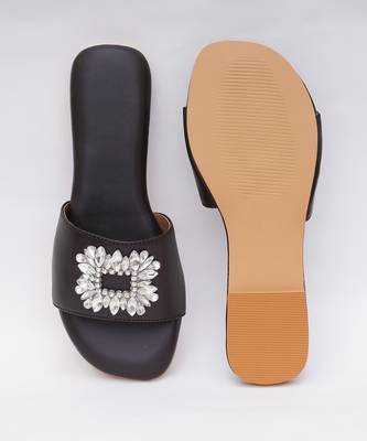 Black Brooch Flats 5