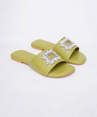 Green Brooch Flats 2