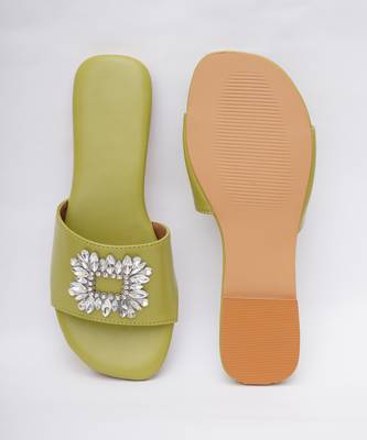Green Brooch Flats 4