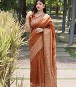Weaving Rich Pallu Border Designer Rust Colour Handloom Silk Blend Saree