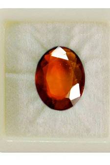 Natural Ceylon Hessonite at Wholesale Rate Fine Quality 5.25 Ratti 4.77 Carat Ceylon Oval Shape Loose Gemstone 1 Pcs