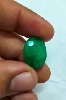 Natural Indian Emerald at Wholesale Rate Fine Quality 5.25 Ratti 4.77 Carat Oval Shape Panna Loose Gemstone 1 Pcs