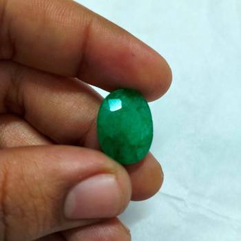 Natural Indian Emerald at Wholesale Rate Fine Quality 8.25 Ratti 7.5 Carat Oval Shape Panna Loose Gemstone 1 Pcs 4
