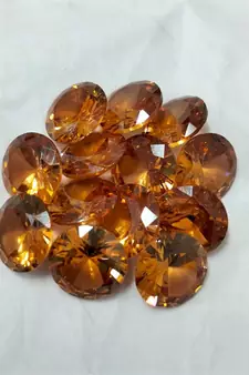 Brown Cubic Zircon at Wholesale Rate Fine Quality 5.25 Ratti 4.77 Carat Round Shape Jarkan Loose Gemstone 1 Pcs
