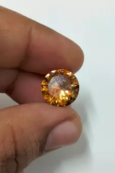 Brown Cubic Zircon at Wholesale Rate Fine Quality 6.25 Ratti 5.68 Carat Round Shape Jarkan Loose Gemstone 1 Pcs