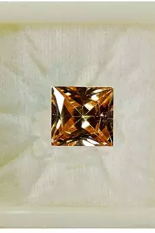 Brown Cubic Zircon at Wholesale Rate Fine Quality 7.25 Ratti 6.89 Carat Square Shape Jarkan Loose Gemstone 1 Pcs