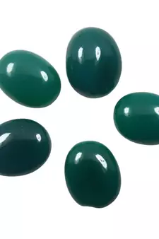 Natural Green Onyx at Wholesale Rate 8.25 Ratti 7.5 Carat Oval Shape Haqiq Loose Gemstone for Jewelry Making 1 Pcs