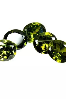 Green Cubic Zircon at Wholesale Rate Fine Quality 7.25 Ratti 6.89 Carat Oval Shape Jarkan Loose Gemstone 1 Pcs