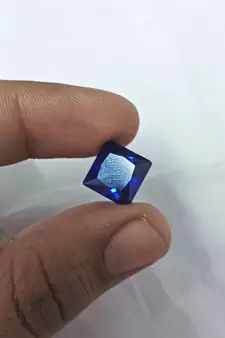 Blue Cubic Zircon at Wholesale Rate Fine Quality 7.25 Ratti 6.89 Carat Square Shape Jarkan Loose Gemstone 1 Pcs