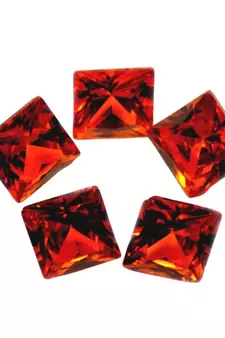 Red Cubic Zircon at Wholesale Rate Fine Quality 3.25 Ratti 2.95 Carat Square Shape Jarkan Loose Gemstone 1 Pcs