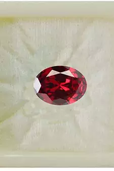 Red Cubic Zircon at Wholesale Rate Fine Quality 4.25 Ratti 3.86 Carat Round Shape Jarkan Loose Gemstone 1 Pcs