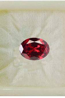 Red Cubic Zircon at Wholesale Rate Fine Quality 6.25 Ratti 5.68 Carat Oval Shape Jarkan Loose Gemstone 1 Pcs