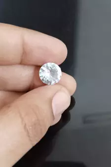 White Cubic Zircon at Wholesale Rate Fine Quality 5.25 Ratti 4.77 Carat Round Shape Jarkan Loose Gemstone 1 Pcs