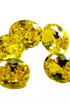 Yellow Cubic Zircon at Wholesale Rate Fine Quality 6.25 Ratti 5.68 Carat Oval Shape Jarkan Loose Gemstone 1 Pcs