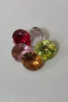 Multi-Color Cubic Zircon at Wholesale Rate Fine Quality 5.25 Ratti 4.77 Carat Round Shape Jarkan Loose Gemstone 1 Pcs