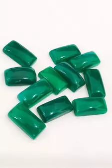 Natural Green Onyx at Wholesale Rate 7.25 Ratti 6.89 Carat Rectangle Shape Haqiq Loose Gemstone for Jewelry Making 1 Pcs