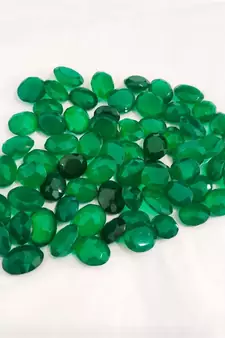 Natural Green Onyx at Wholesale Rate 3.25 Ratti 2.95 Carat Oval Shape Haqiq Loose Gemstone for Jewelry Making 1 Pcs