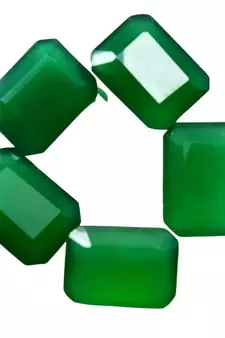 Natural Green Onyx at Wholesale Rate 8.25 Ratti 7.5 Carat Rectangle Shape Haqiq Loose Gemstone for Jewelry Making 1 Pcs