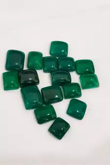 Natural Green Onyx at Wholesale Rate 8.25 Ratti 7.5 Carat Cushion Shape Haqiq Loose Gemstone for Jewelry Making 1 Pcs