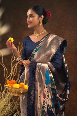 Navy blue woven paithani silk saree with blouse 2