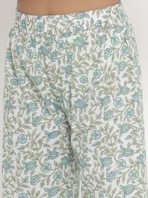 Womens Floral Printed Straight Jaipuri Cotton Kurta Palazzo Set With Tassel 6