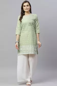 Green Ethnic Motifs Embroidered Chikankari Kurti