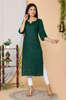 Womens Green Embroidered Straight Kurta