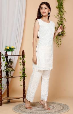 Beige Floral Embroidered Pure Cotton Kurti 3