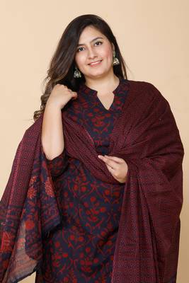 Women Plus Size Maroon Floral Printed Pure Cotton Kurta with Sharara & With Dupatta 3