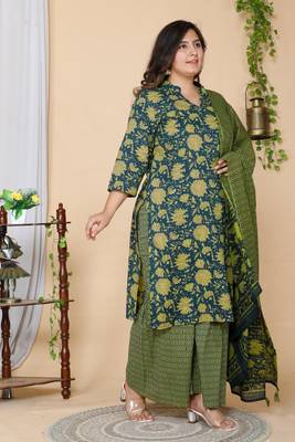 Women Plus Size Green Floral Printed Pure Cotton Kurta with Sharara & With Dupatta 1