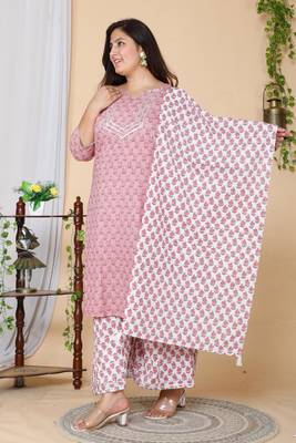 Women Plus Size Pink Floral Printed Gotta Patti Pure Cotton Kurta with Palazzos & With Dupatta 3