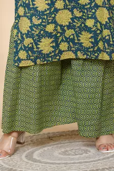 Women Plus Size Green Floral Printed Pure Cotton Kurta with Sharara