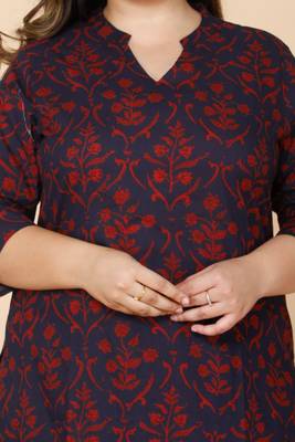 Women Plus Size Maroon Floral Printed Pure Cotton Kurta with Sharara 3