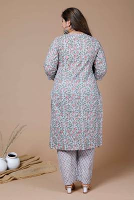 Women Plus Size Blue Floral Printed Gotta Patti Pure Cotton Kurta with Palazzos 4