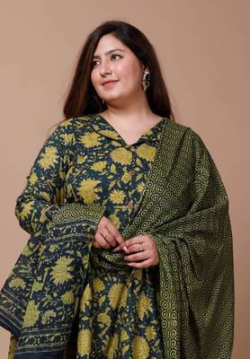Womens Plus Size Green Printed Cotton Anarkali Kurta & Dupatta 4