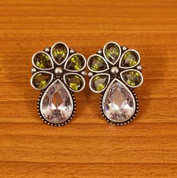Green studs 1