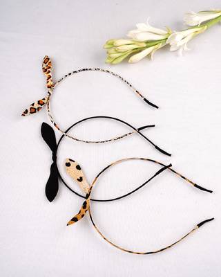 A set of three Hairbands - 2 animal prints and one black with a Knot detail 1