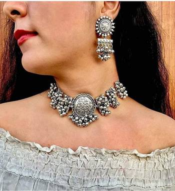 Silver necklace-sets 1