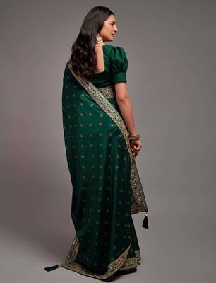 Green Colour Chinnon Designer  Saree With Foil Print With Un-Stitched Blouse 4