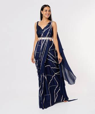 Navy blue saree with belt 1