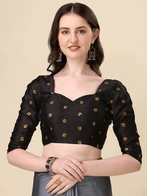 Grey plain silk saree with blouse 4